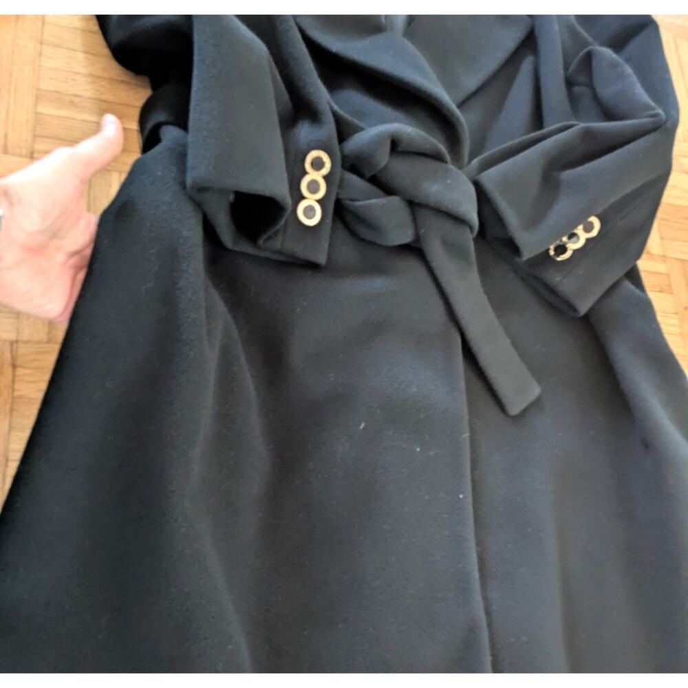 St John Cashmere Wrap Coat - Picture 7 of 16